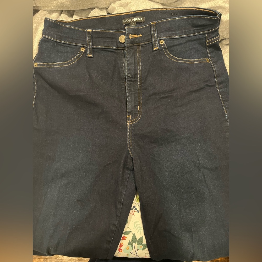 Women’s Fashion Nova Midnight Blue Jeans Size 13